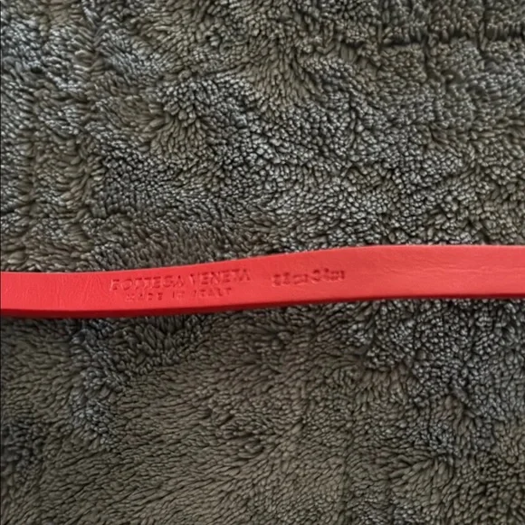 Bottega Veneta Red thin Belt 34 inches display picture 1